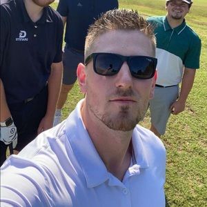 Meet your Posher, Alex